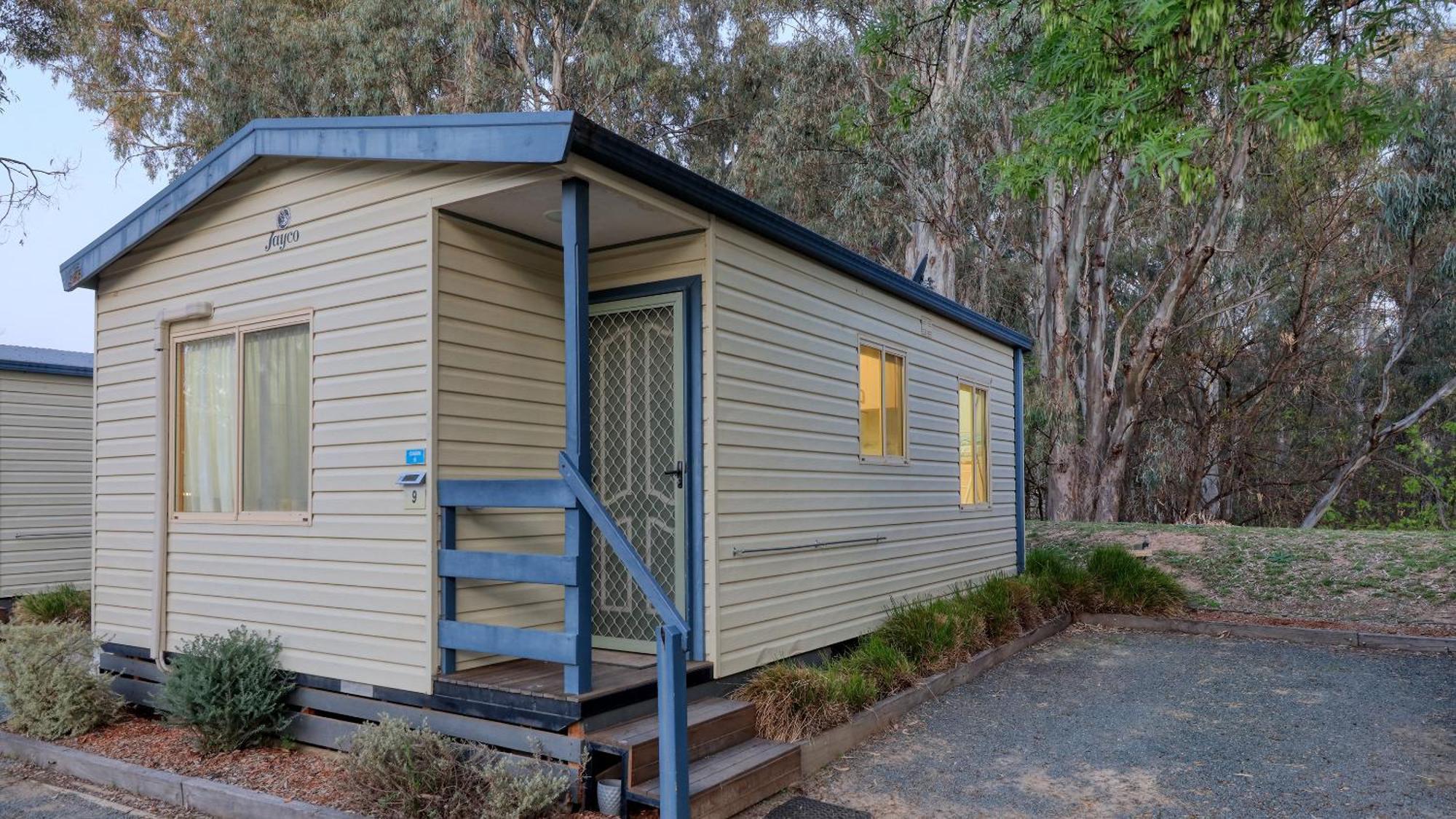 Deniliquin Riverside Caravan Park Εξωτερικό φωτογραφία