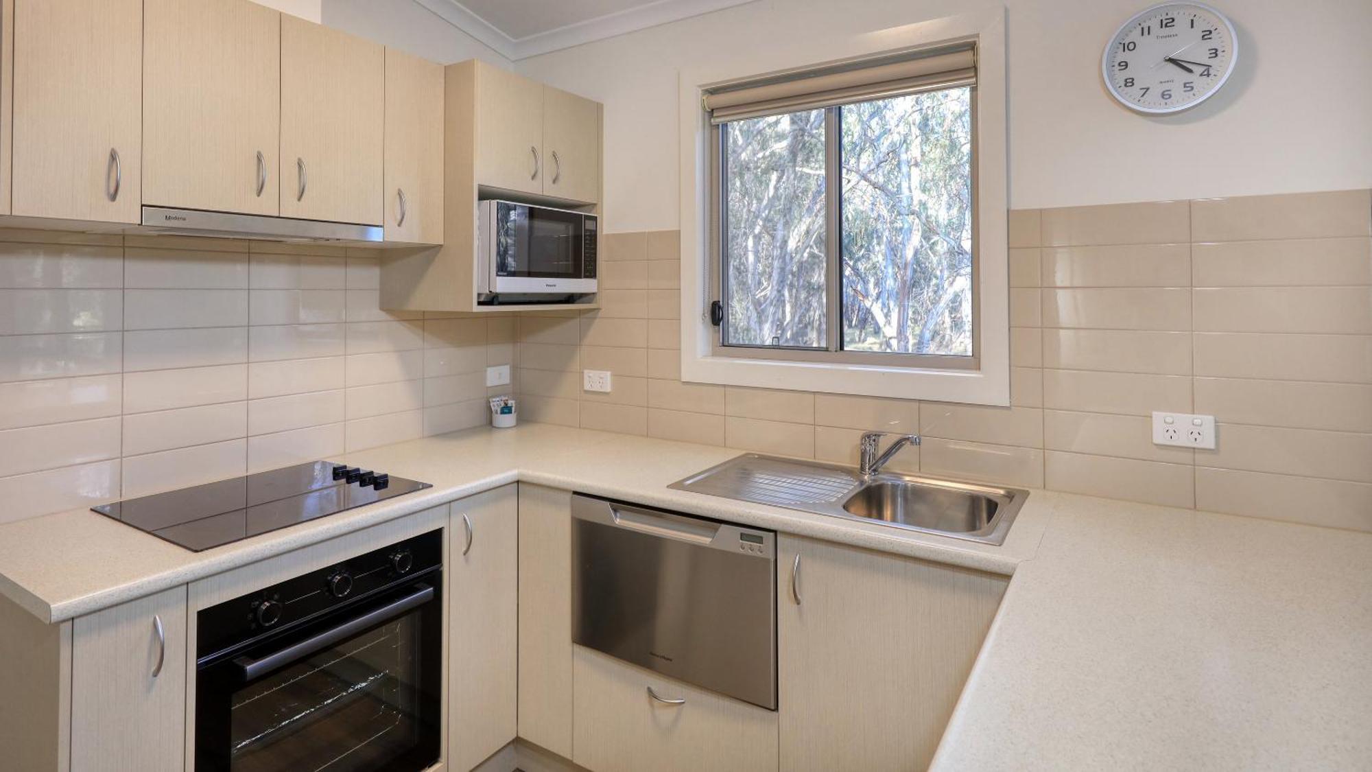 Deniliquin Riverside Caravan Park Εξωτερικό φωτογραφία